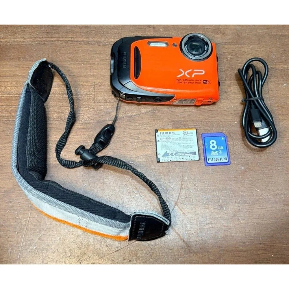 Waterproof Fujifilm FinePix XP70 16.4MP Digital orange Camera w/ battery & card